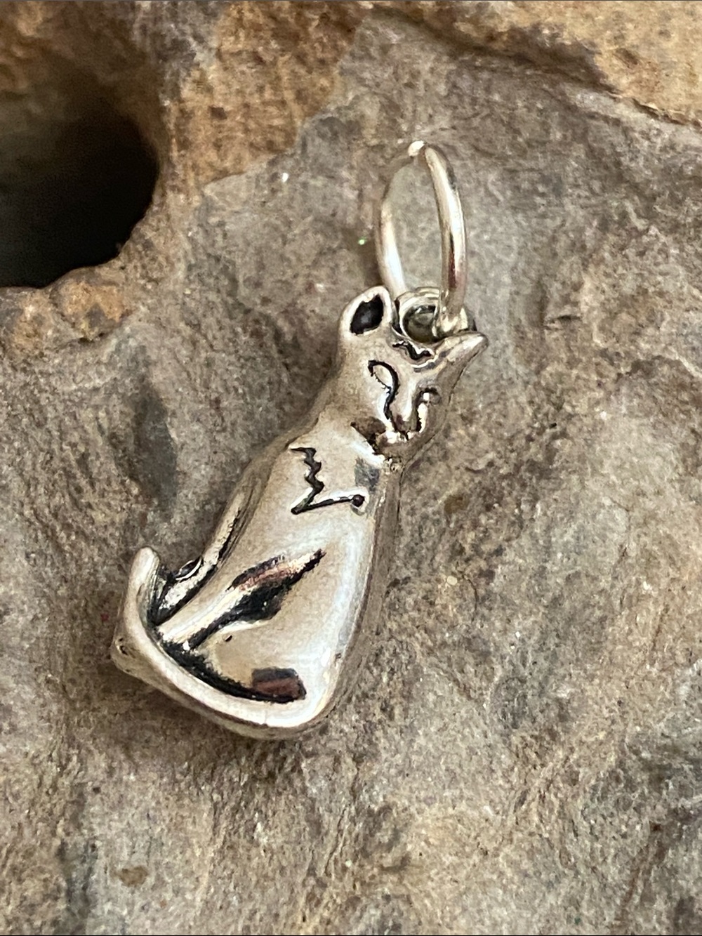 5/$10❤️❤️❤️New Handmade Cat Charm Pendant